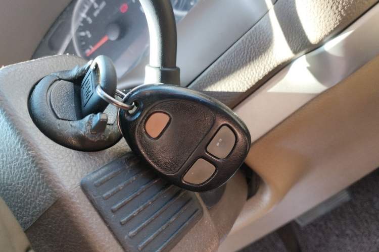 Used Buick GL8 2014 2.4L Classic Edition Vehicle Key