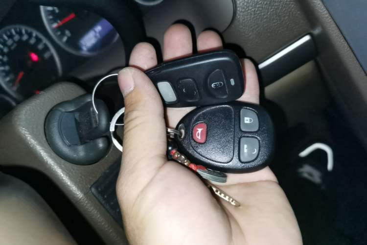 Used Buick GL8 2014 2.4L Classic Edition Vehicle Key