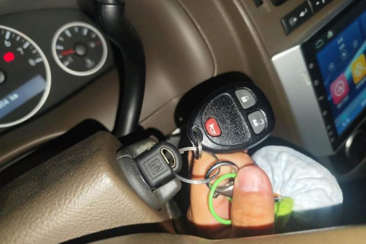 Used Buick GL8 2014 2.4L Comfort Edition Vehicle Key