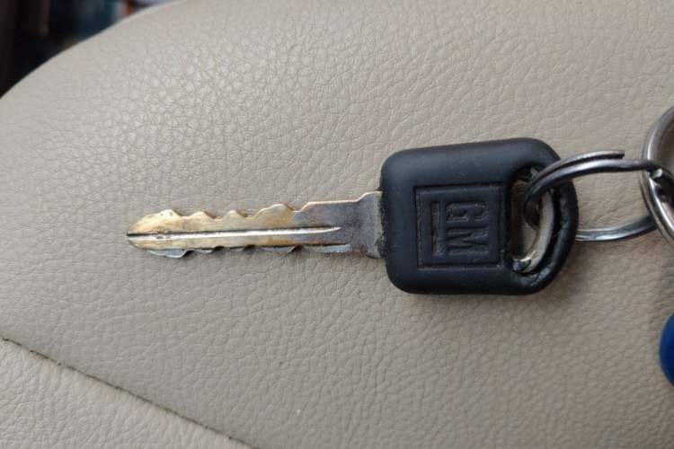 Used Buick GL8 2014 2.4L Comfort Edition Vehicle Key