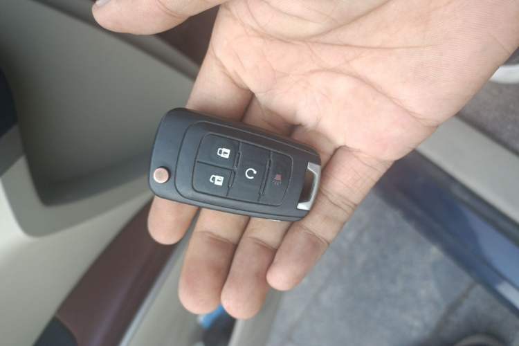 Used Buick GL8 2014 2.4L CT Luxury Business Comfort Edition Vehicle Key