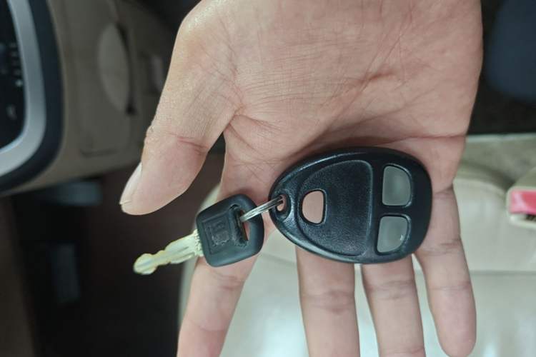 Used Buick GL8 2014 2.4L Executive Edition Vehicle Key
