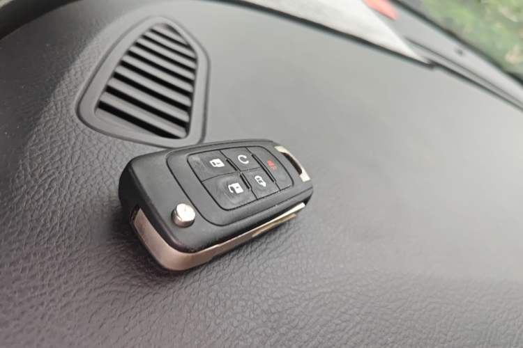 Used Buick GL8 2014 3.0L GT Luxury Business Haoya Edition Vehicle Key