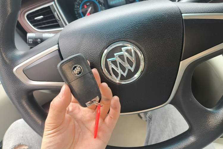 Used Buick GL8 2014 2.4L CT Luxury Business Comfort Edition Vehicle Key