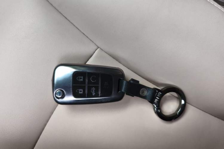 Used Buick GL8 2014 3.0L GT Luxury Business Haoya Edition Vehicle Key