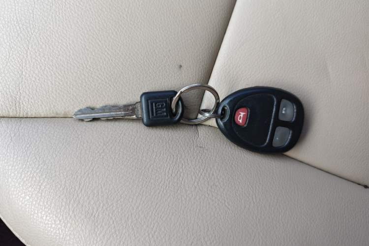 Used Buick GL8 2014 2.4L Classic Edition Vehicle Key