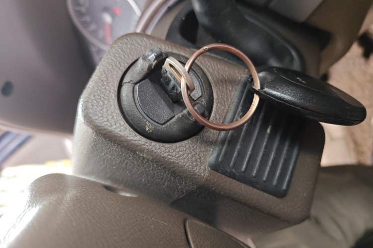 Used Buick GL8 2014 2.4L Comfort Edition Vehicle Key