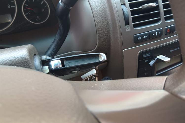Used Buick GL8 2014 2.4L Comfort Edition Vehicle Key