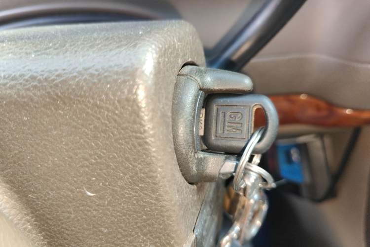 Used Buick GL8 2014 2.4L Classic Edition Vehicle Key