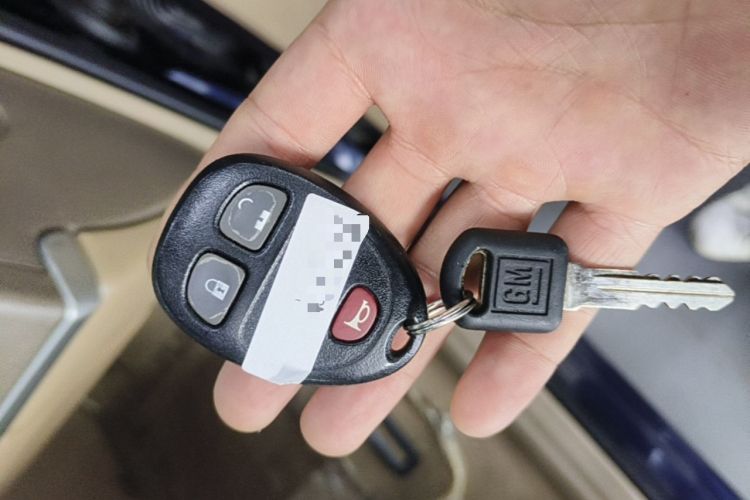 Used Buick GL8 2014 2.4L Classic Edition Vehicle Key