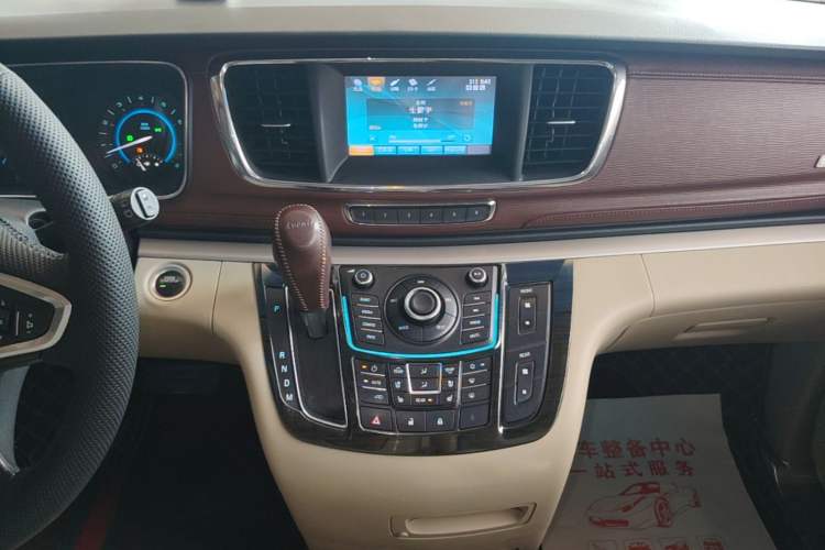 Used Buick GL8 2014 3.0L XT Luxury Business Flagship Edition Audio And AC Panel