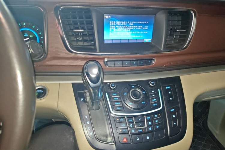 Used Buick GL8 2014 3.0L XT Luxury Business Flagship Edition Audio And AC Panel