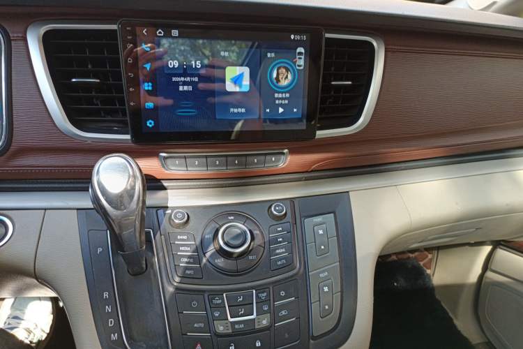 Used Buick GL8 2014 2.4L LT Luxury Business Executive Edition Audio And AC Panel