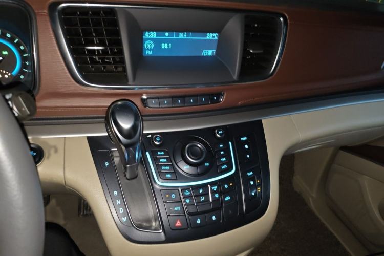 Used Buick GL8 2014 2.4L CT Luxury Business Comfort Edition Audio And AC Panel