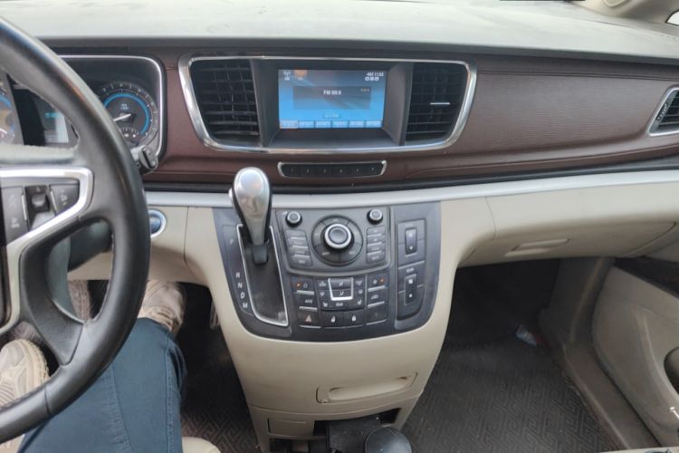 Used Buick GL8 2014 3.0L GT Luxury Business Haoya Edition Audio And AC Panel
