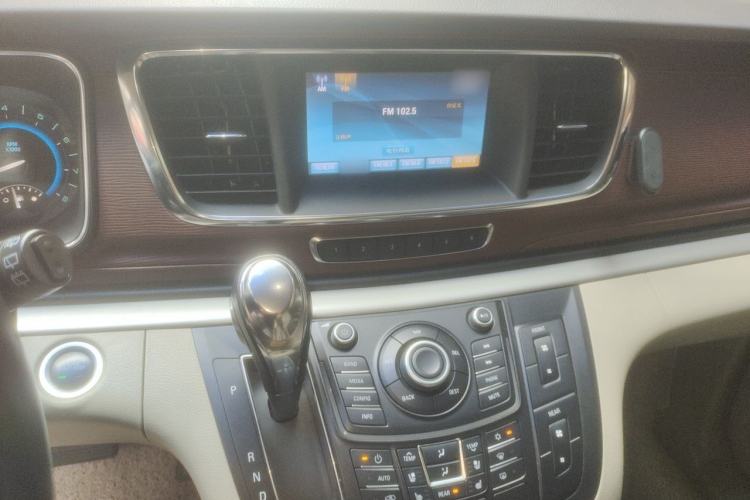 Used Buick GL8 2014 3.0L XT Luxury Business Flagship Edition Audio And AC Panel