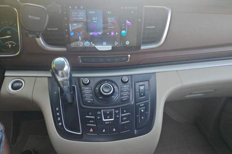 Used Buick GL8 2014 2.4L LT Luxury Business Executive Edition Audio And AC Panel
