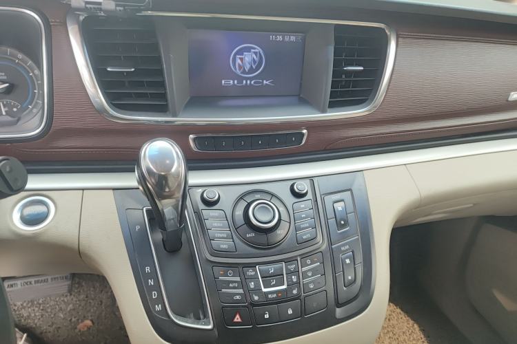 Used Buick GL8 2014 3.0L XT Luxury Business Flagship Edition Audio And AC Panel