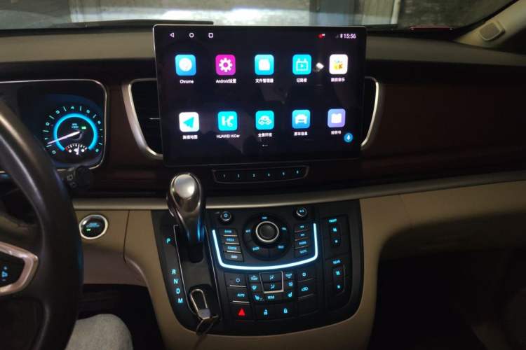 Used Buick GL8 2014 3.0L GT Luxury Business Haoya Edition Audio And AC Panel