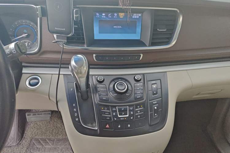Used Buick GL8 2014 3.0L XT Luxury Business Flagship Edition Audio And AC Panel
