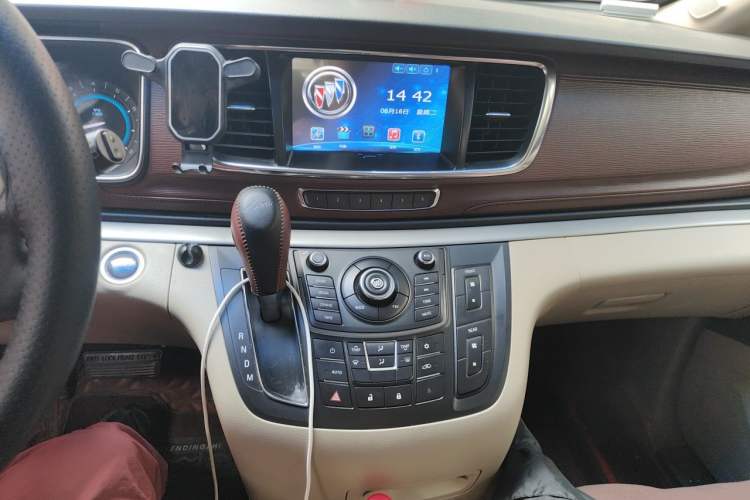 Used Buick GL8 2014 2.4L CT Luxury Business Comfort Edition Audio And AC Panel