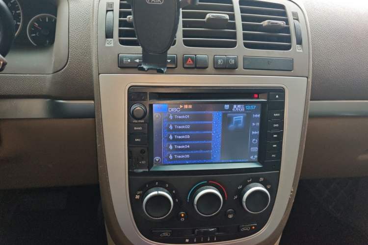 Used Buick GL8 2014 2.4L Classic Edition Audio And AC Panel