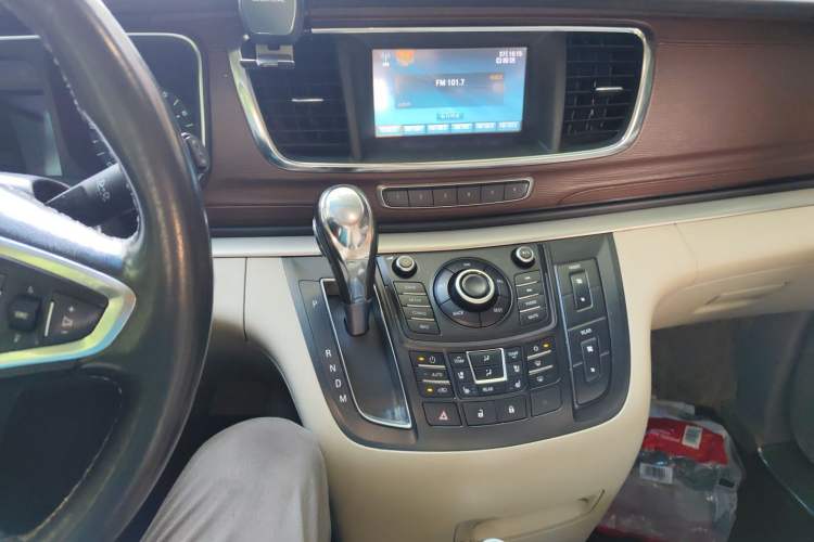 Used Buick GL8 2014 3.0L XT Luxury Business Flagship Edition Audio And AC Panel
