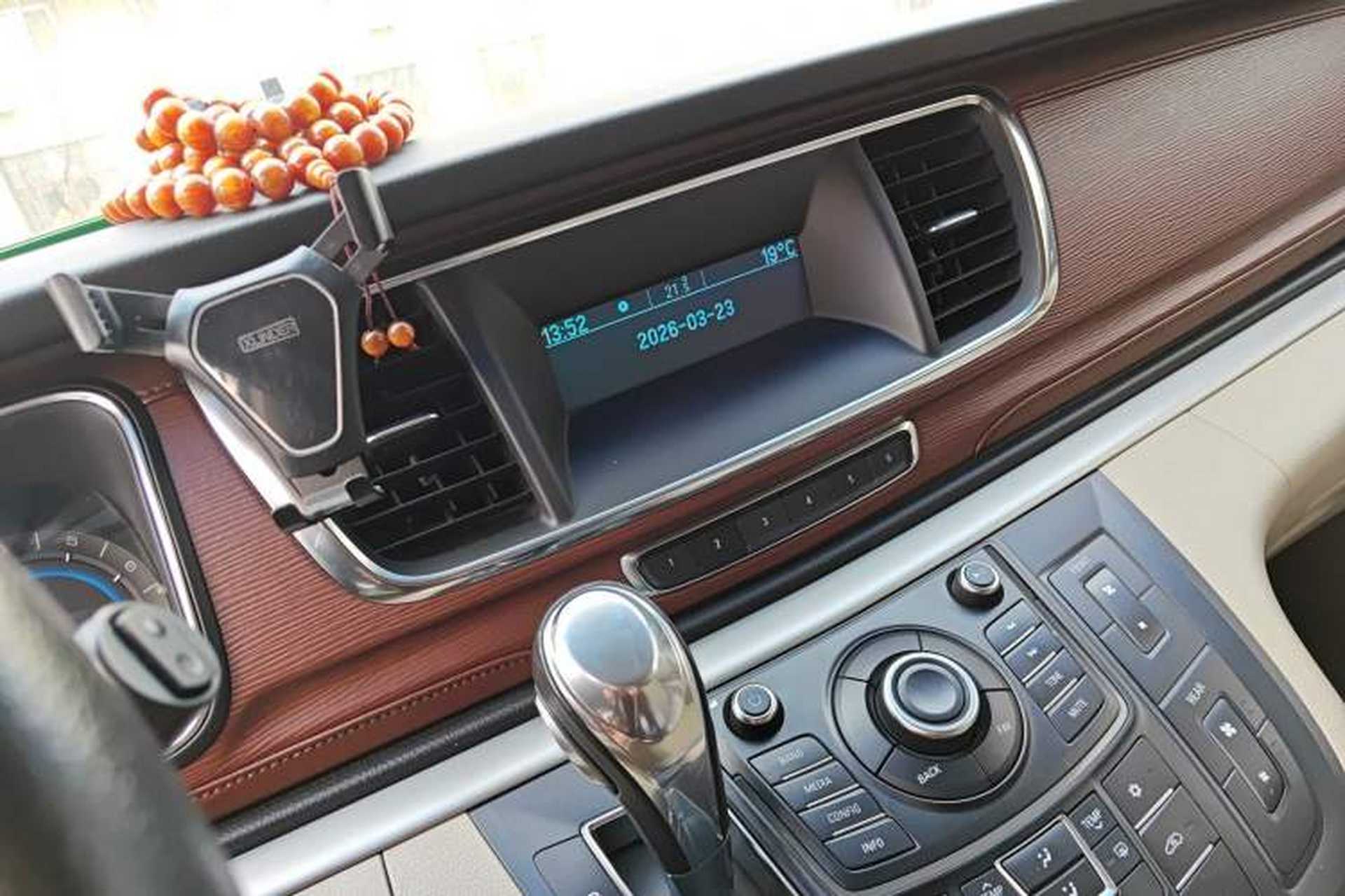Used Buick GL8 2014 2.4L CT Luxury Business Comfort Edition Audio And AC Panel