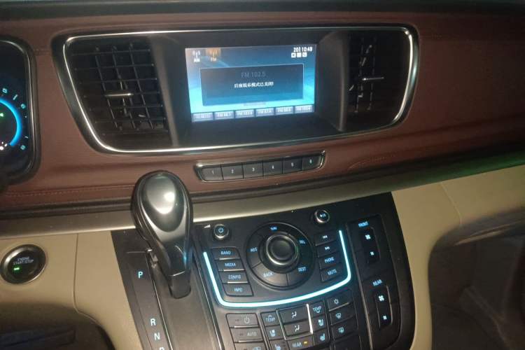 Used Buick GL8 2014 3.0L XT Luxury Business Flagship Edition Audio And AC Panel