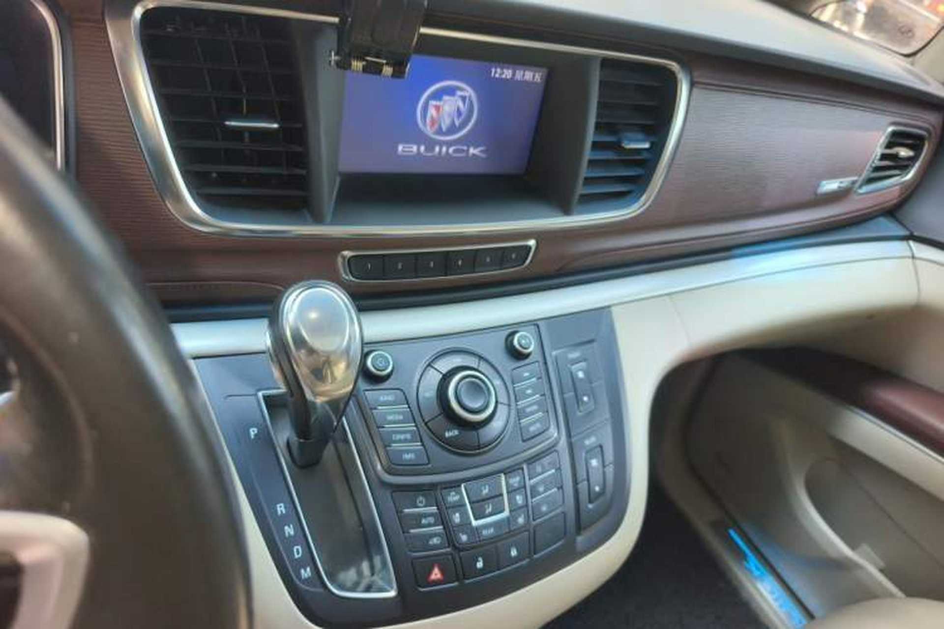 Used Buick GL8 2014 3.0L XT Luxury Business Flagship Edition Audio And AC Panel