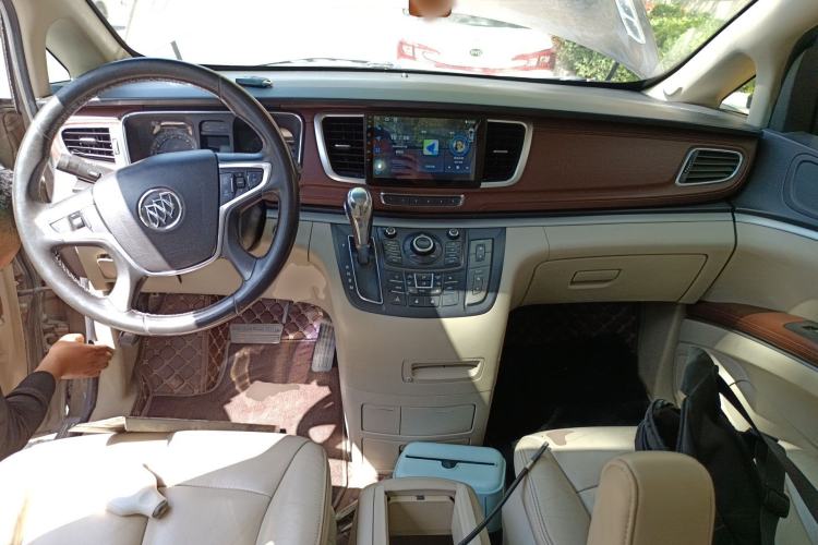 Used Buick GL8 2014 2.4L LT Luxury Business Executive Edition Center Console