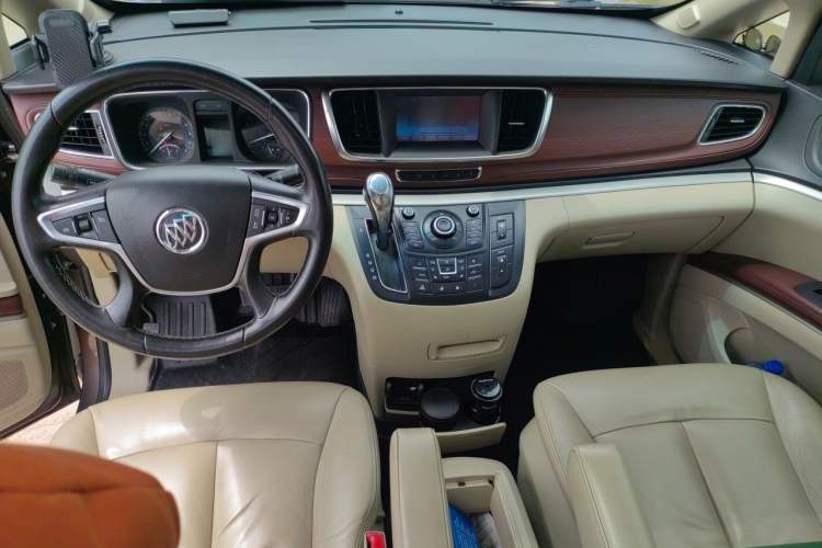 Used Buick GL8 2014 3.0L GT Luxury Business Haoya Edition Center Console