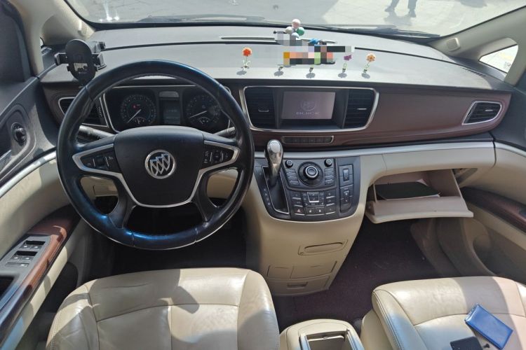Used Buick GL8 2014 3.0L GT Luxury Business Haoya Edition Center Console