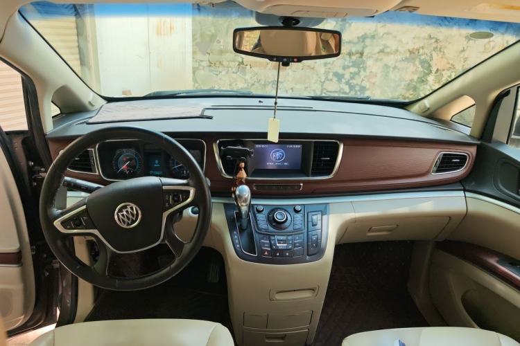 Used Buick GL8 2014 3.0L GT Luxury Business Haoya Edition Center Console