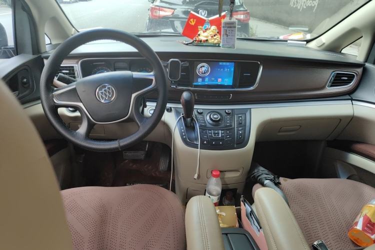 Used Buick GL8 2014 2.4L CT Luxury Business Comfort Edition Center Console