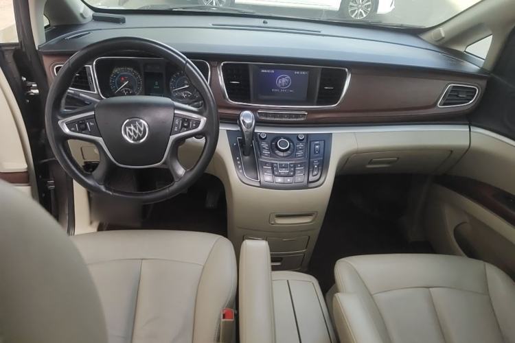 Used Buick GL8 2014 3.0L GT Luxury Business Haoya Edition Center Console