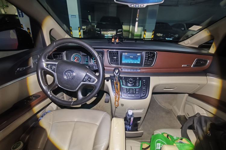 Used Buick GL8 2014 3.0L XT Luxury Business Flagship Edition Center Console