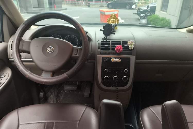 Used Buick GL8 2014 2.4L Classic Edition Center Console