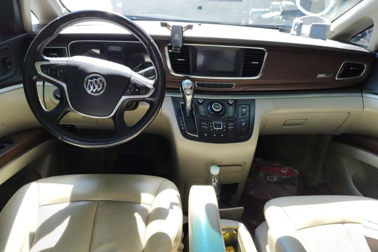 Used Buick GL8 2014 3.0L XT Luxury Business Flagship Edition Center Console