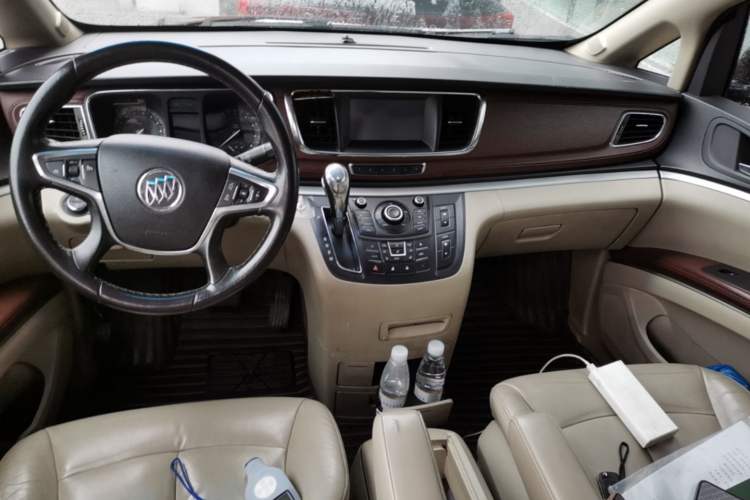 Used Buick GL8 2014 3.0L GT Luxury Business Haoya Edition Center Console