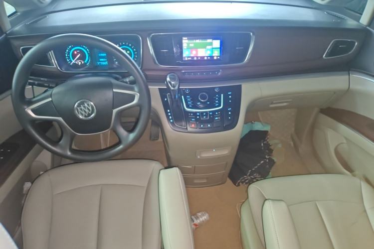 Used Buick GL8 2014 2.4L CT Luxury Business Comfort Edition Center Console