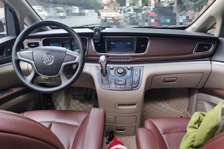 Used Buick GL8 2014 2.4L CT Luxury Business Comfort Edition Center Console