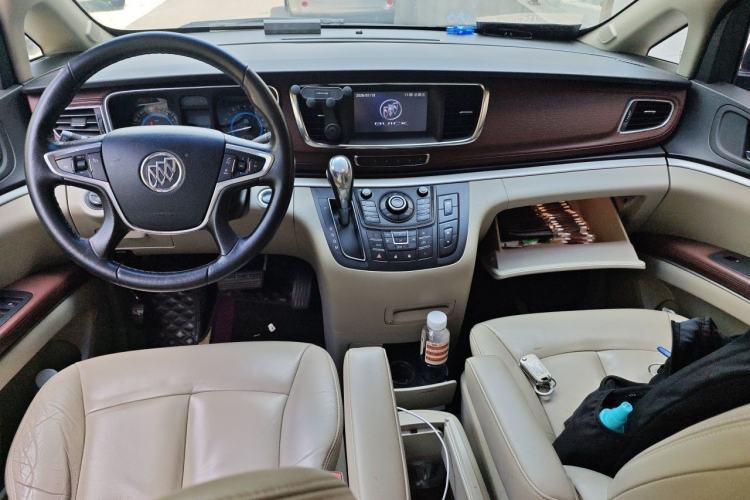 Used Buick GL8 2014 2.4L LT Luxury Business Executive Edition Center Console