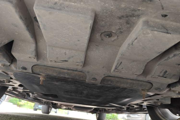 Used Buick GL8 2014 2.4L CT Luxury Business Comfort Edition Chassis Front
