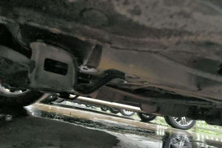 Used Buick GL8 2014 2.4L CT Luxury Business Comfort Edition Chassis Front Left