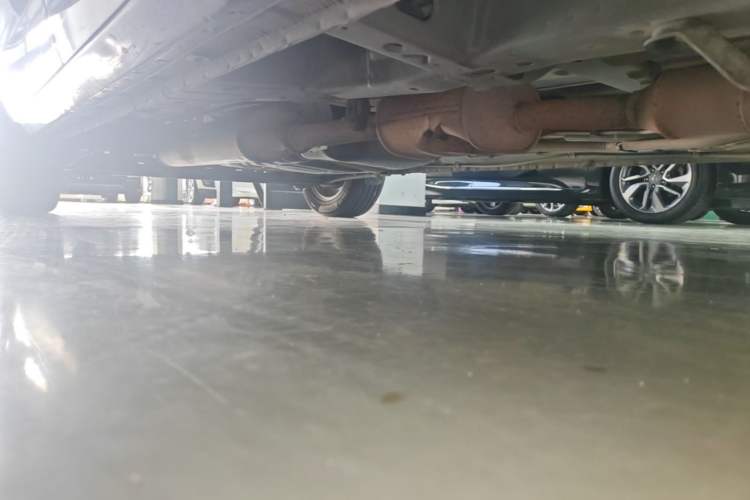 Used Buick GL8 2014 2.4L CT Luxury Business Comfort Edition Chassis Front Right