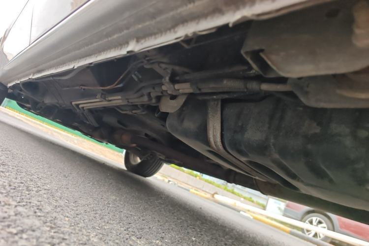 Used Buick GL8 2014 2.4L Classic Edition Chassis Rear Left