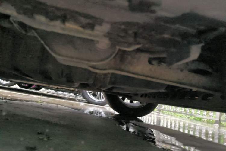 Used Buick GL8 2014 2.4L CT Luxury Business Comfort Edition Chassis Rear Left