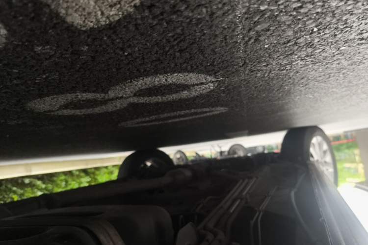 Used Buick GL8 2014 2.4L Classic Edition Chassis Rear Left