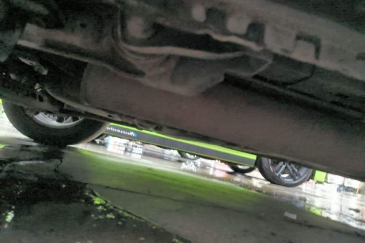 Used Buick GL8 2014 2.4L CT Luxury Business Comfort Edition Chassis Rear Right